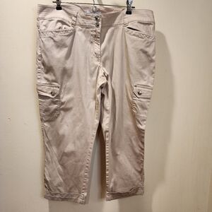 White House Black Market Khaki Capri pants  size 14